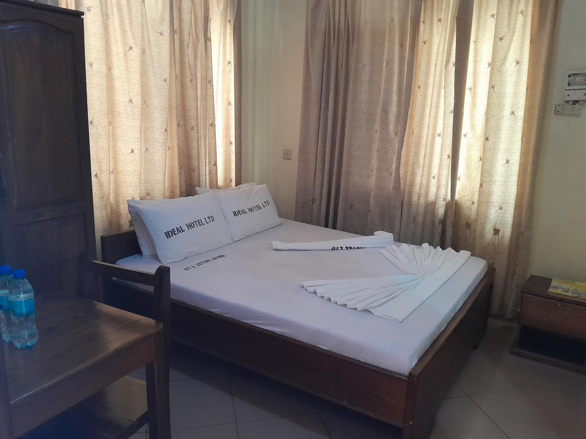 Hotel Ideal Дар ес Саалам Екстериор снимка