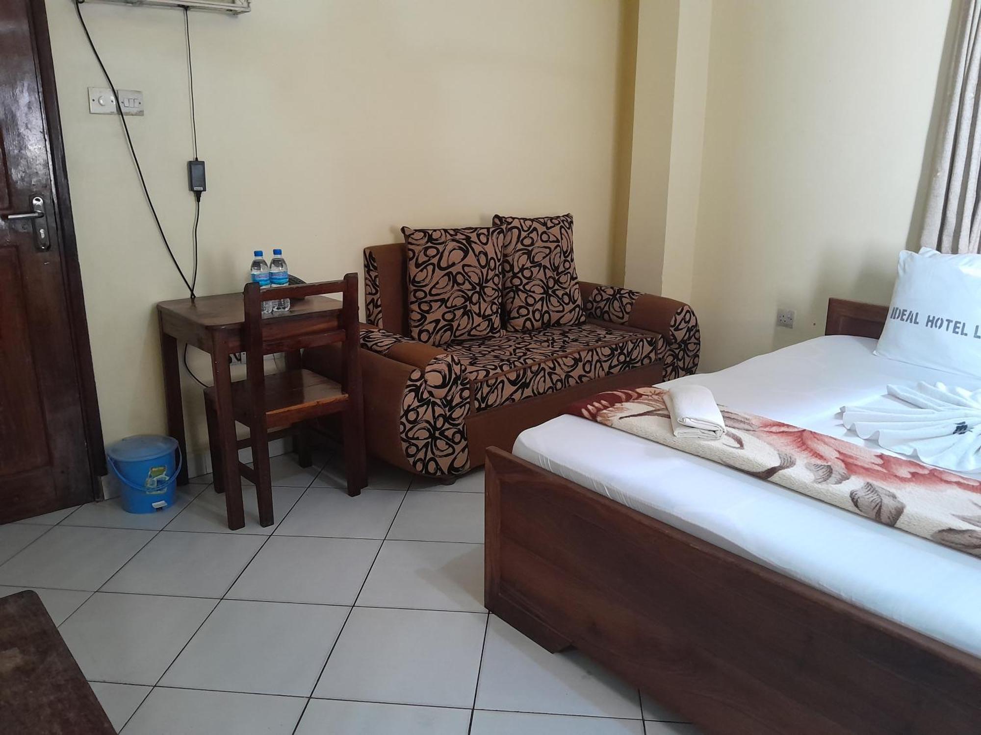 Hotel Ideal Дар ес Саалам Екстериор снимка