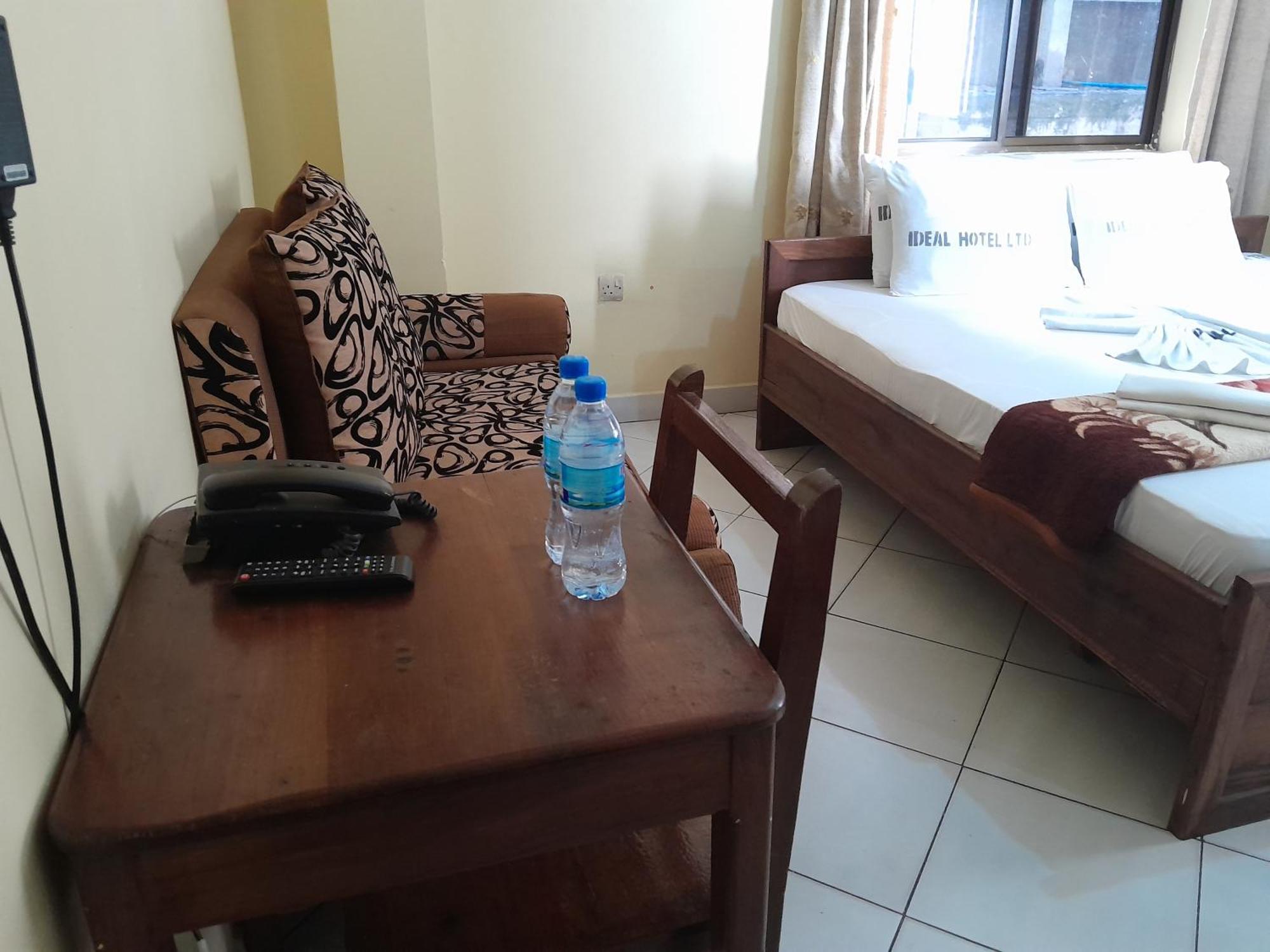 Hotel Ideal Дар ес Саалам Екстериор снимка