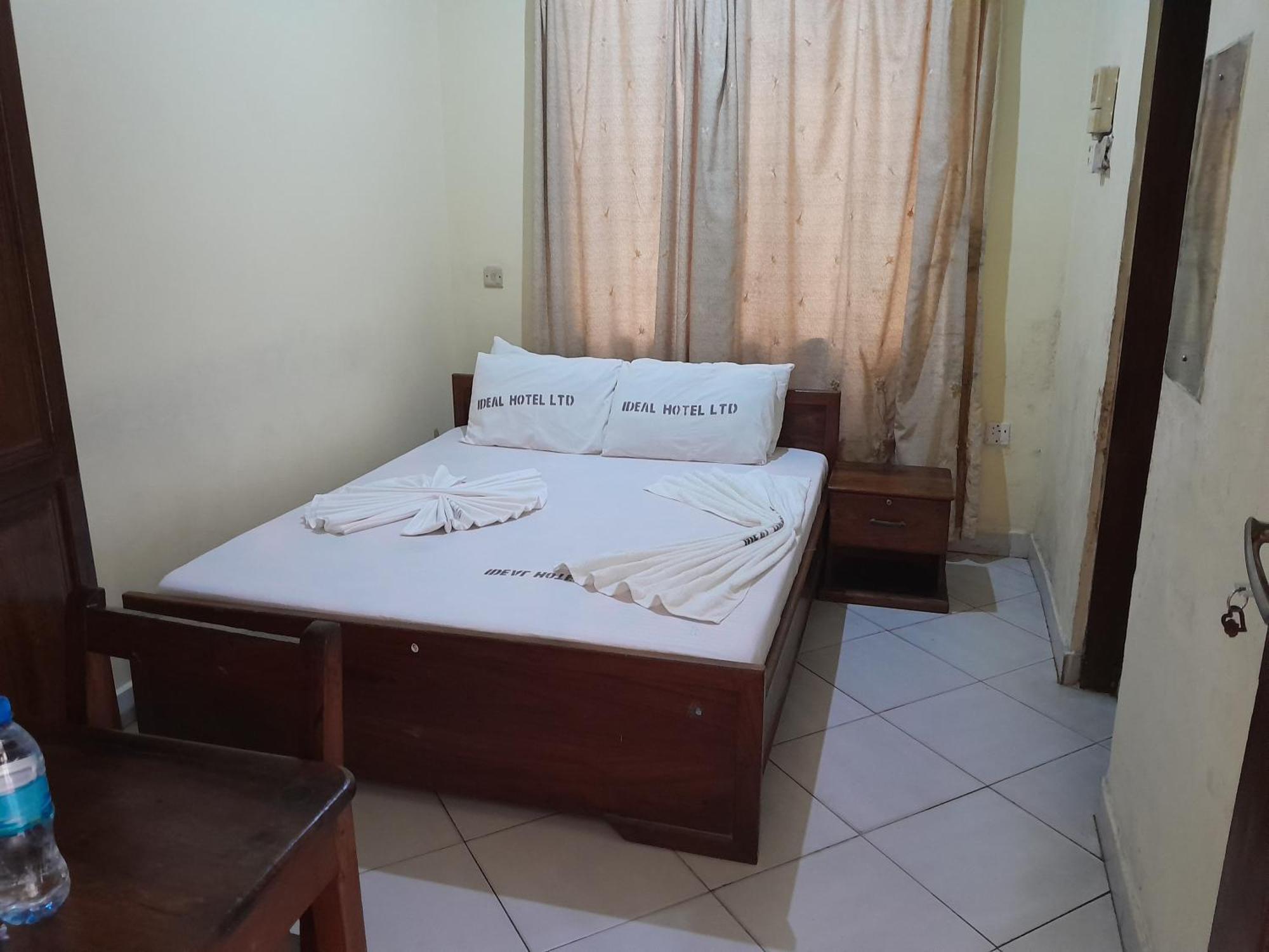 Hotel Ideal Дар ес Саалам Екстериор снимка