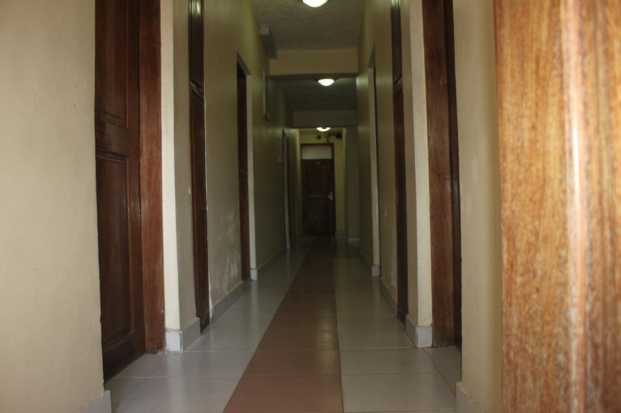 Hotel Ideal Дар ес Саалам Екстериор снимка