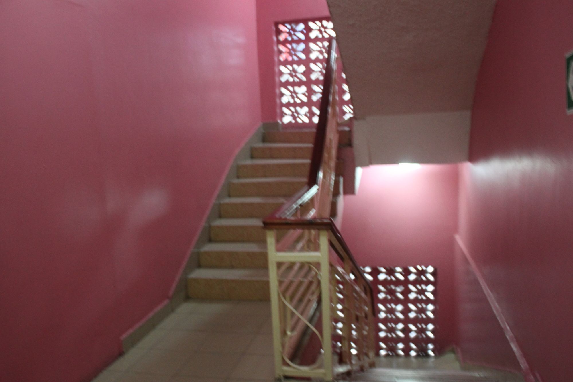 Hotel Ideal Дар ес Саалам Екстериор снимка